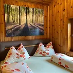 Vakantiehuis Alm On Mondsee Mountain, Pets Welcome! Zell am Moos